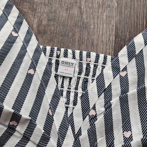 Cross-Front Poplin Bralette - Picture 3 of 4